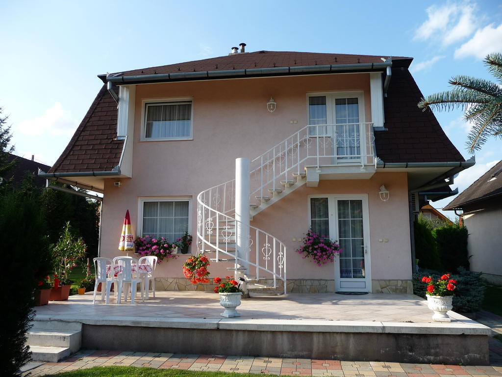 Fodi Apartman Zalakaros Exterior photo